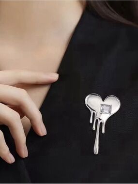 Silver Dripping Heart Brooch with Clear Stone